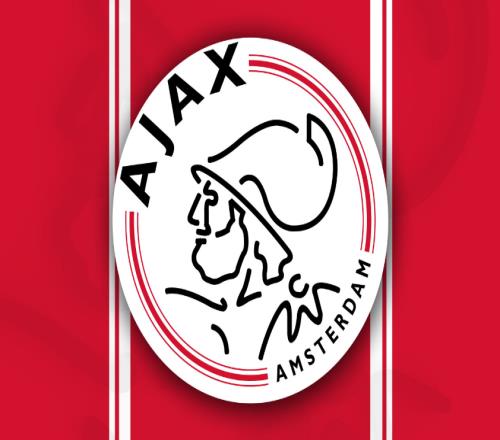 无情！阿贾克斯总监在社媒群聊通知7人被放弃，还收回了停车位