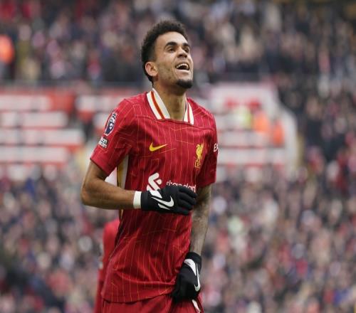 世体谈巴萨边锋引援顺位：迪亚斯、尼科、拉什福德、佩里西奇