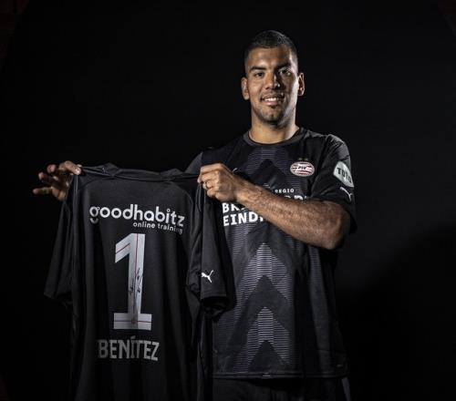 记者：水晶宫签下32岁门将贝尼特斯，球员自由身加盟