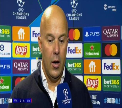 斯洛特：伊萨克感觉腹股沟有点不适，让我们抱最好的希望