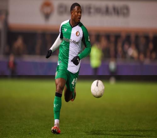 herewego！阿斯顿维拉将签下费耶诺德18岁前锋雷德蒙德