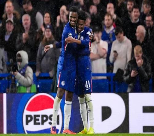 哈托：红牌让比赛变容易但我们没放松年轻不会是球队的障碍