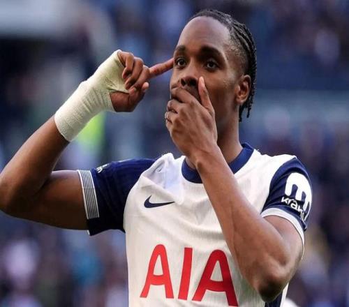 热刺亏大了！夏窗新援落选欧冠名单仅踢3场惨遭弃用