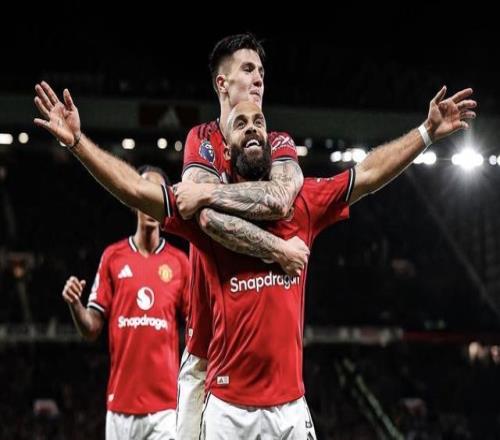 梅开二度，姆伯莫当选与布莱顿一役曼联队内最佳球员