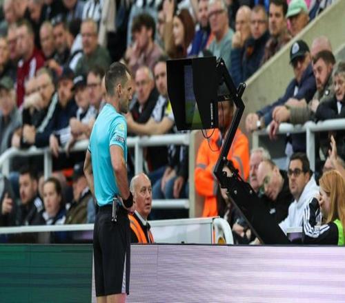 国际足联拟修改多项足球规则！VAR或将再扩权，第二张黄牌可干预