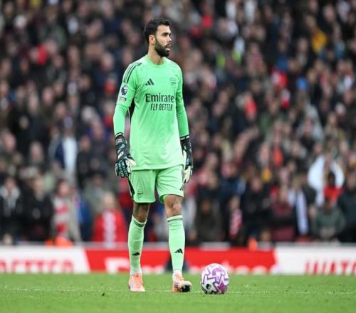 钢铁防守，整个十月戴维拉亚在英超只面临了对手的一次射正