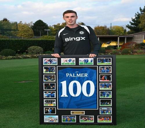达成切尔西100场里程碑，帕尔默、恩佐等5人获赠纪念礼物