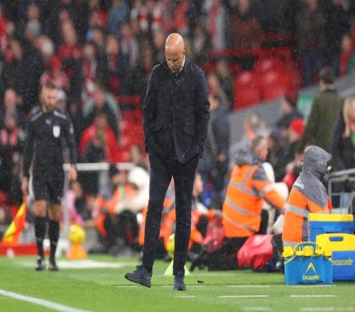 英媒：20后，水晶宫球迷对斯洛特高喊“你明早就要下课了”