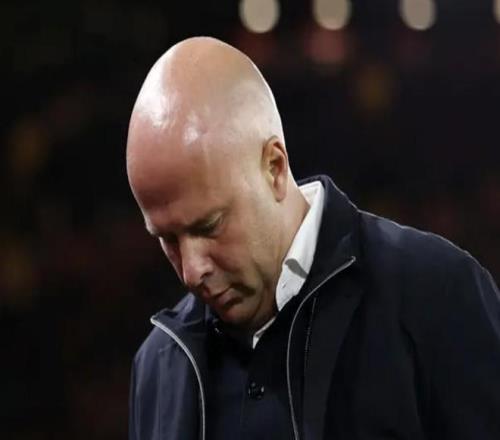 菲尔琼斯：红军防守上存在一些弱点斯洛特有点病急乱投医