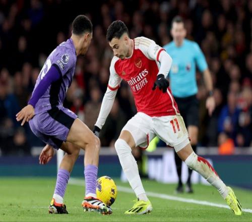 英超第10轮：枪手取胜隔岸观火，曼城红军恐丢分，争冠分水岭凸显