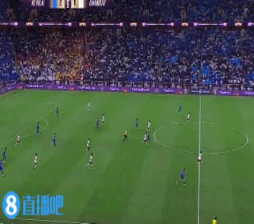 打花了！多萨里单骑闯关再进一球，半场传射建功！
