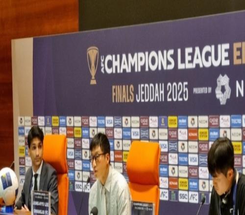 握手被拒！光州主帅：可能是误会，不太在意反正以后见不到他