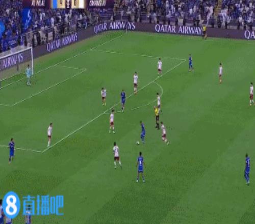 新月第二人传射！马尔科姆禁区灵巧跑位冷静施射破门！