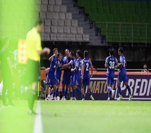 红了！申花双子星征服韩国媒体：他们就像长城！中国男足也有高手