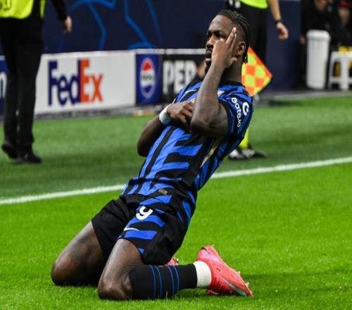 意甲对方禁区内触球次数前十：小图拉姆30次居首，米兰3人在列