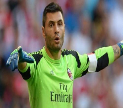 阿梅利亚：当年阿莱格里和伊布闹矛盾，导致米兰丢掉意甲冠军