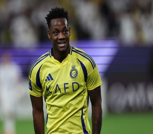 杜兰：作为中锋我的偶像是伊布C罗是个杰出球员&优秀的人