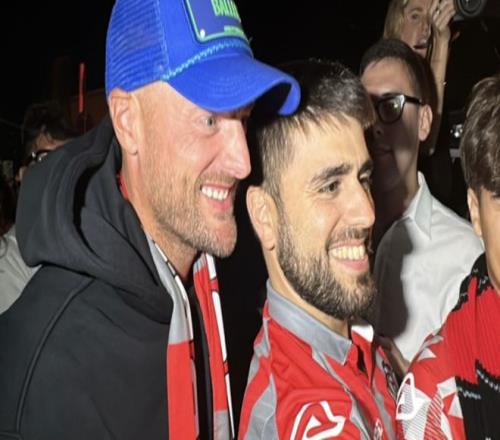 瓦尔迪：语言确实是个小问题，但足球就是最好的沟通方式