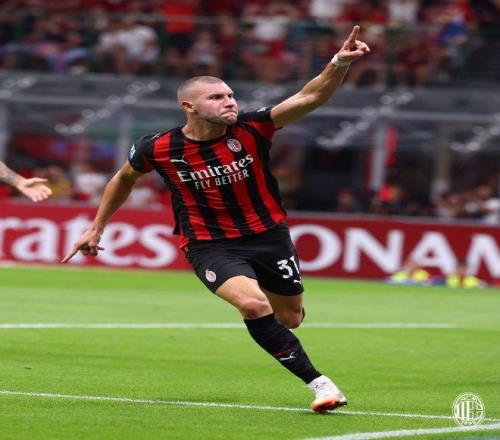 12，意甲开赛即爆冷！莫德里奇首秀，米兰主场翻车，囧叔开门黑