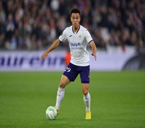 意媒:米兰有意引进安德莱赫特中场斯特罗伊肯斯 意媒:米兰有意引进安德莱赫特中场斯特罗伊肯斯