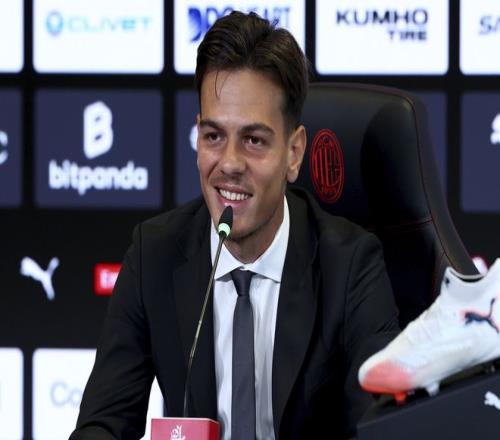 贾萨里：我能踢六号位和十号位，从儿时就最爱AC米兰与巴萨