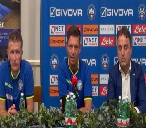 罗体：前意甲球队斯帕尔已经正式破产，将从业余联赛重新打起