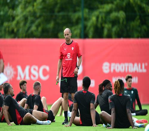 帕托：我希望在阿莱格里的带领下，AC米兰能重回巅峰