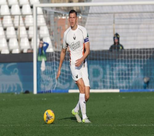 印尼队长寄语年轻球员：唯有全力以赴才有希望成主力&进入印尼队