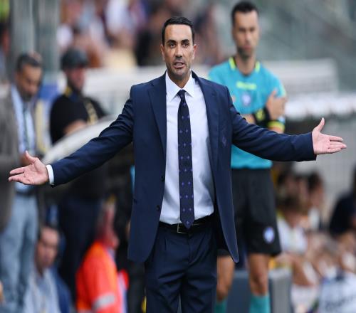 佛罗伦萨主帅:很高兴实现了欧战晋级目标,中场休息时纠正了错误