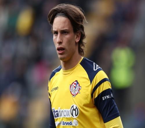 卡内塞基:很高兴以这个成绩结束2024年,多踢比赛让我找到安全感