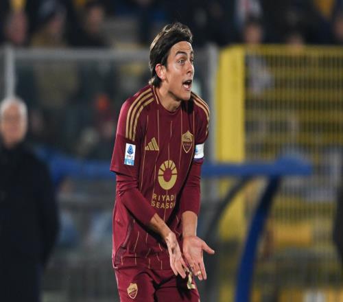 加拉塔萨雷主帅:迪巴拉的传闻很正常,但1月13日才开始冬季转会