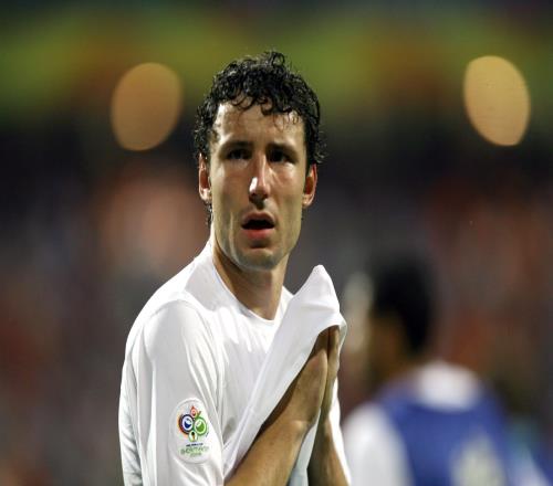 范博梅尔：米兰踢得不够硬&缺乏侵略性莱奥让我想起罗本和里贝里