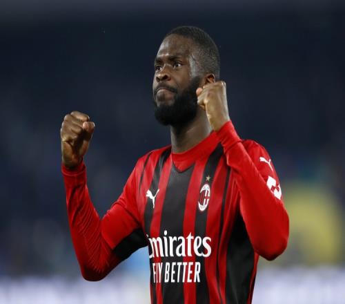 天空预测米兰欧冠首发：后场托莫里&帕夫&特奥&沃克希门尼斯突前