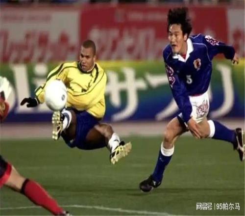 生不逢时的代表，拿过意甲和德甲金靴，闪耀美洲杯，43岁退役