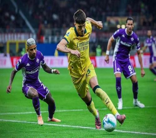 米兰青训小将成长迅速，枪手巴萨派球探考察，阿囧疼爱有加