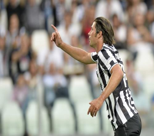 塔奇纳迪:尤文太早给伊尔迪兹10号球衣了,这让他的压力会很大