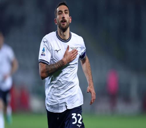 争队长失败后准备离队!意媒:都灵&科莫有意拉齐奥中场卡塔尔迪