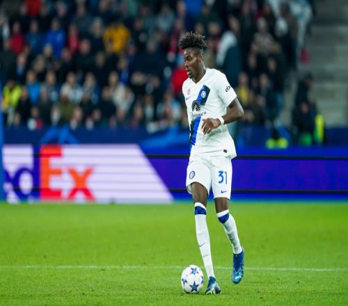 迪马济奥:国米未来几小时内将官宣续约比塞克,年薪增至150万欧