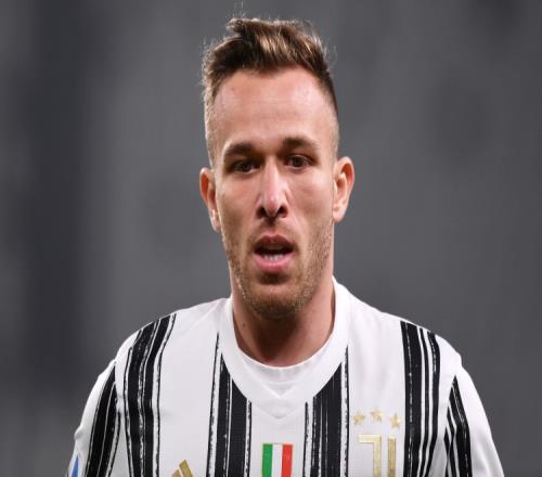 米体:佛罗伦萨开始评估阿图尔和科斯蒂奇 不会降低冈萨雷斯要价