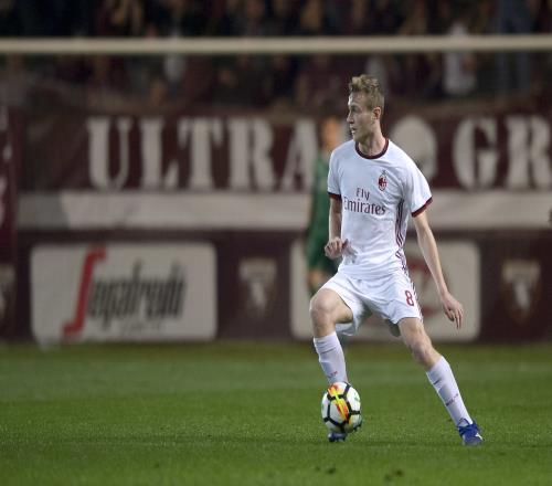 罗马诺:博洛尼亚接近从米兰签下波贝加,租借包含买断条款