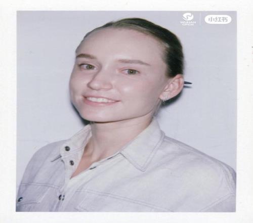 各有千秋，武汉网球公开赛为参赛选手拍摄撕拉片