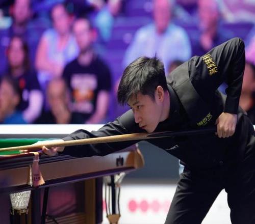 赵心童41宾汉姆，晋级斯诺克英国公开赛32强