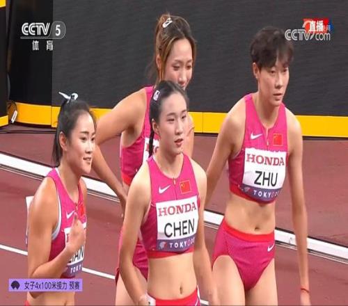 女子4100米接力：中国队跑出42秒94赛季最佳，小组第六无缘决赛