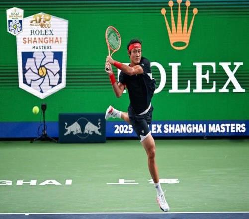 持外卡出战的张之臻12不敌巴埃斯，遭遇上海大师赛一轮游