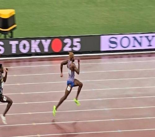 世锦赛男子200米半决赛：莱尔斯19秒51，刷新本赛季世界最佳