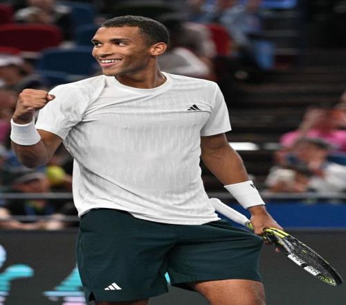 “大小磨王”从北京磨到上海，残血梅总拖着抽筋的腿“复仇成功”，挺进八强！