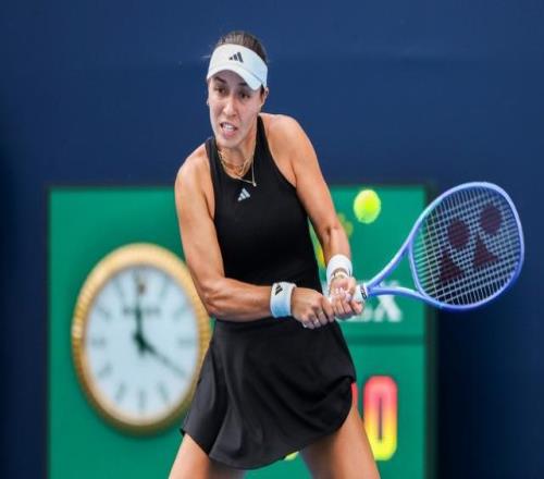 佩古拉救赛点21送蛋逆转拉杜卡努，晋级中网女单16强