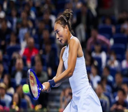 复出首战迎来“开门红”，郑钦文2比0战胜阿朗戈强势晋级