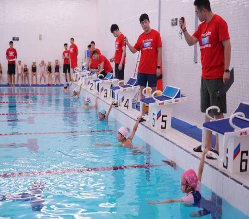 泳动徐汇！2025年徐汇区游泳比赛燃情开赛