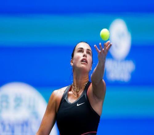 萨巴伦卡20莱巴金娜，豪取武网20连胜晋级四强